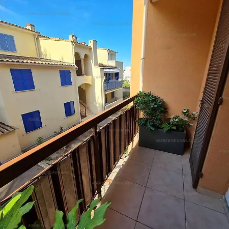 T3 Renove 49m², Centre-ville Cavalaire-sur-mer, Plages A Pied, Clim, Terrasse, Parking Sous-sol - Fr-1-100-278 Apartment *